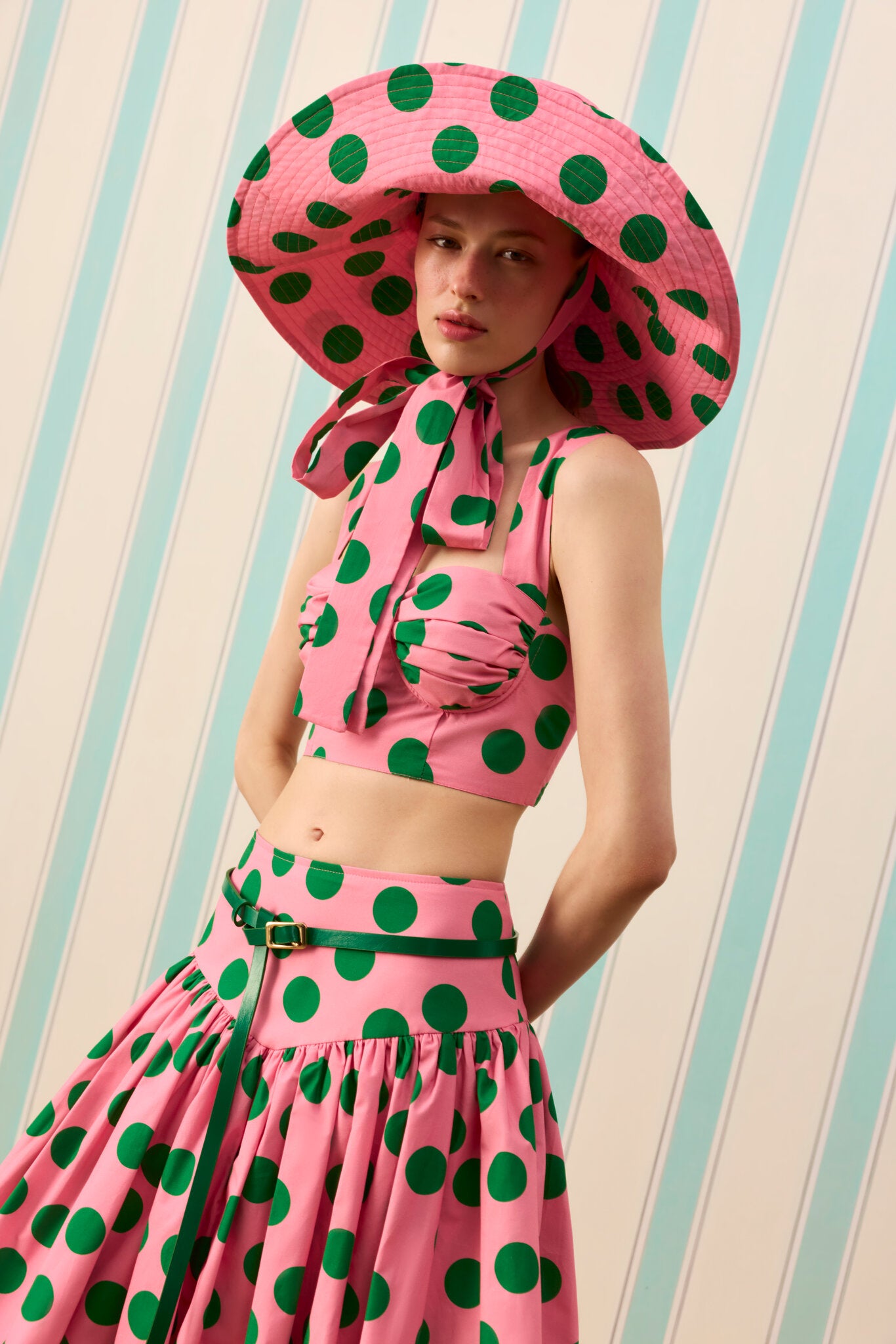 CANDY DOT DRAPE DETAYLI CROP BLUZ — Desenli